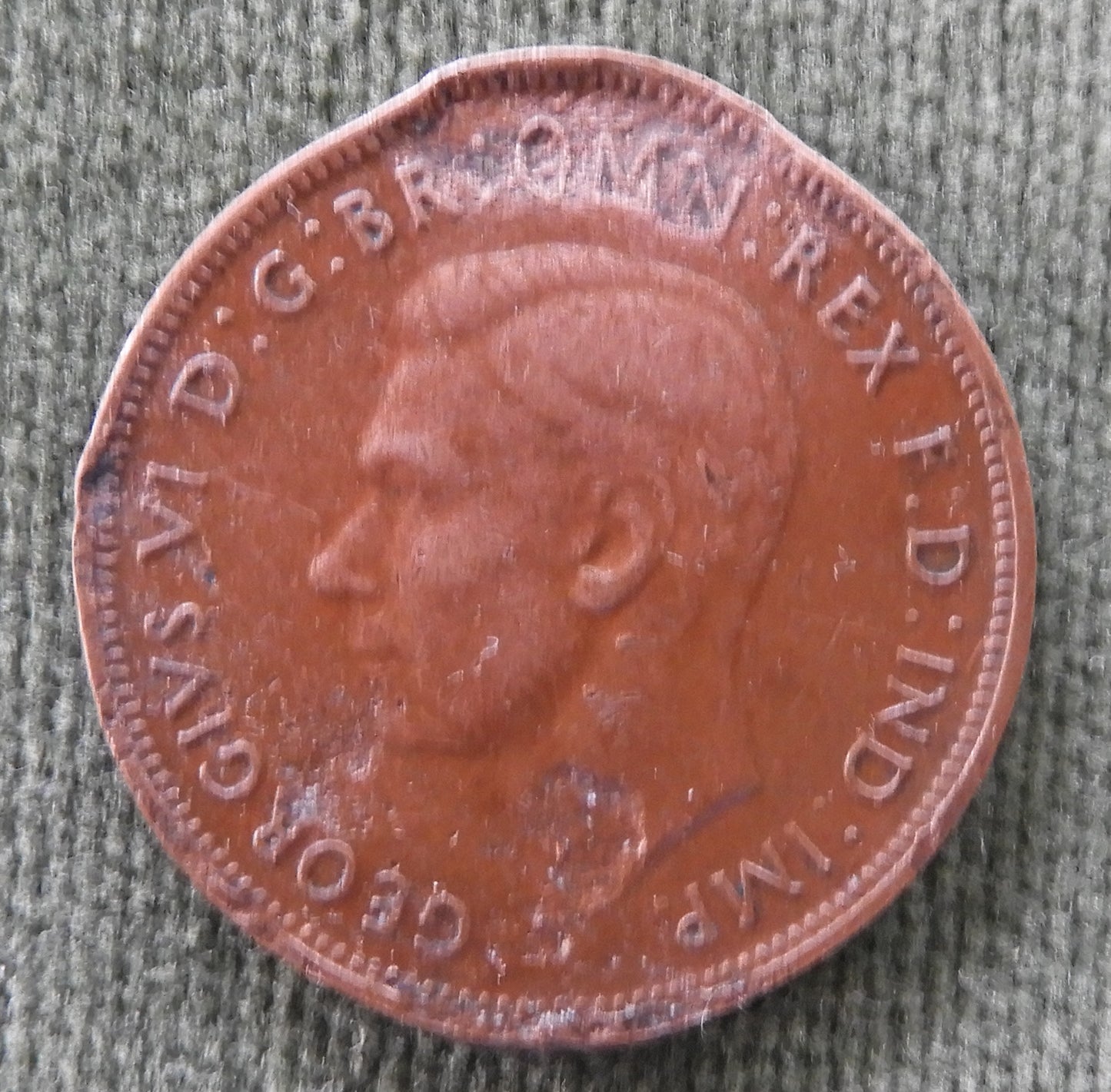 Australian 1943 1/2d Half Penny King George VI Coin - Damaged