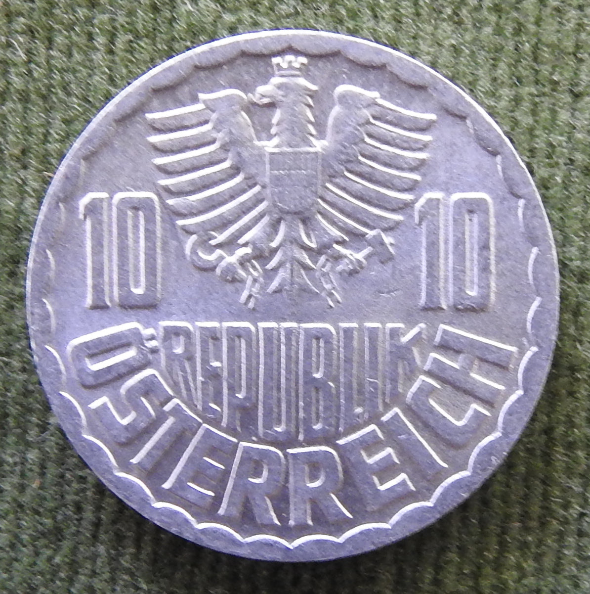 Austria 1972 10 Groschen Coin