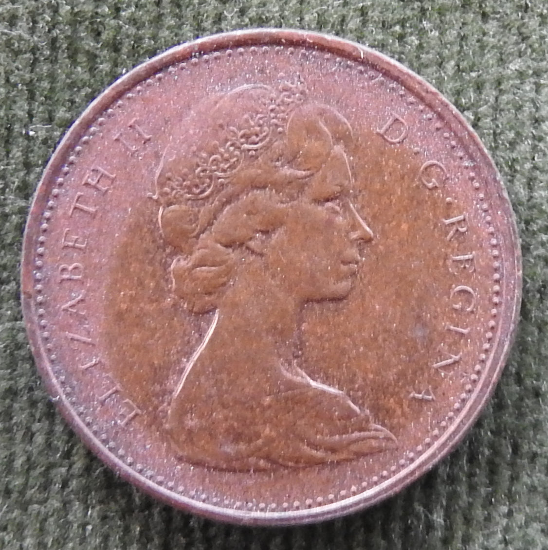 Canada 1977 1 Cent Coin Queen Elizabeth II Maple Twig