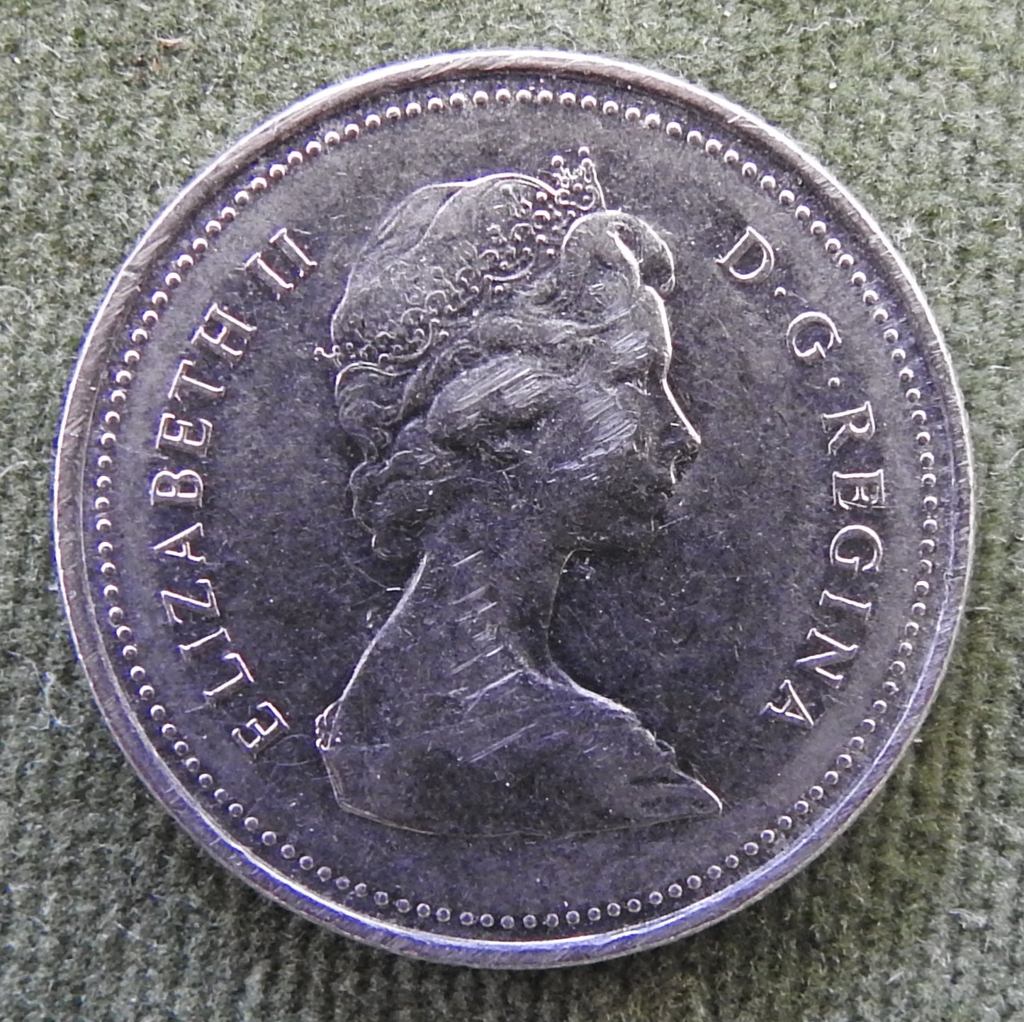 Canada 1979 25 Cent Caribou Queen Elizabeth II Coin
