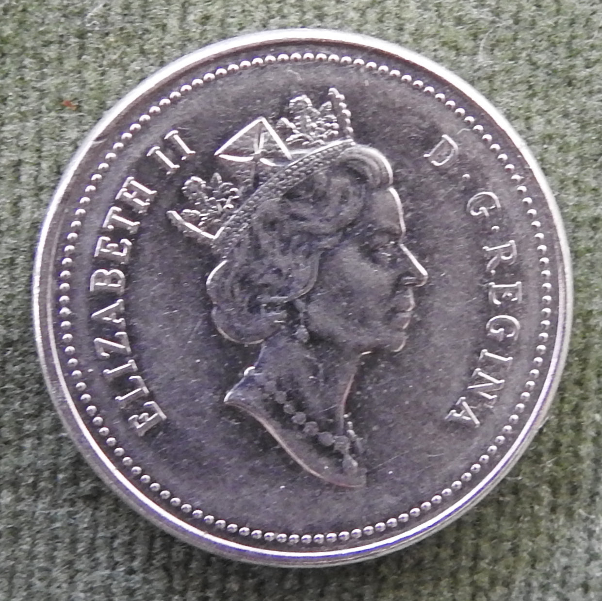 Canada 1990 5 Cent Queen Elizabeth II Coin