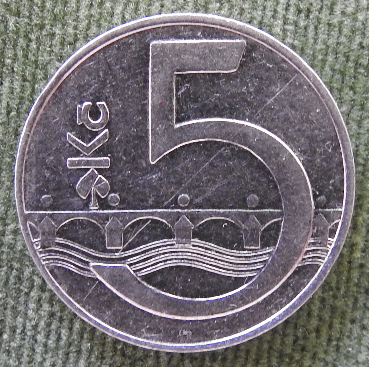Ceska Czech Republic 1994 5 Koruna Coin - Circulated
