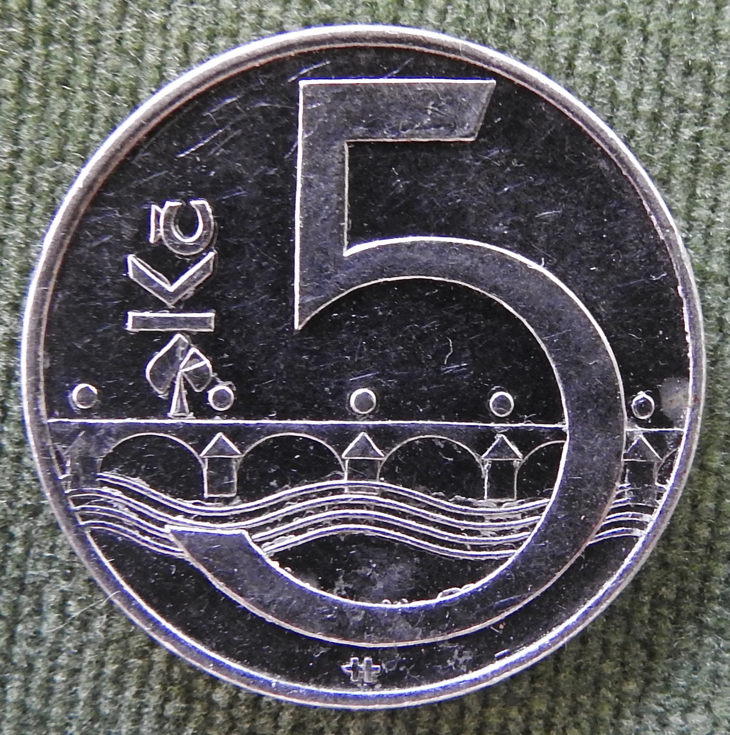 Ceska Czech Republic 2008 5 Koruna Coin - Circulated