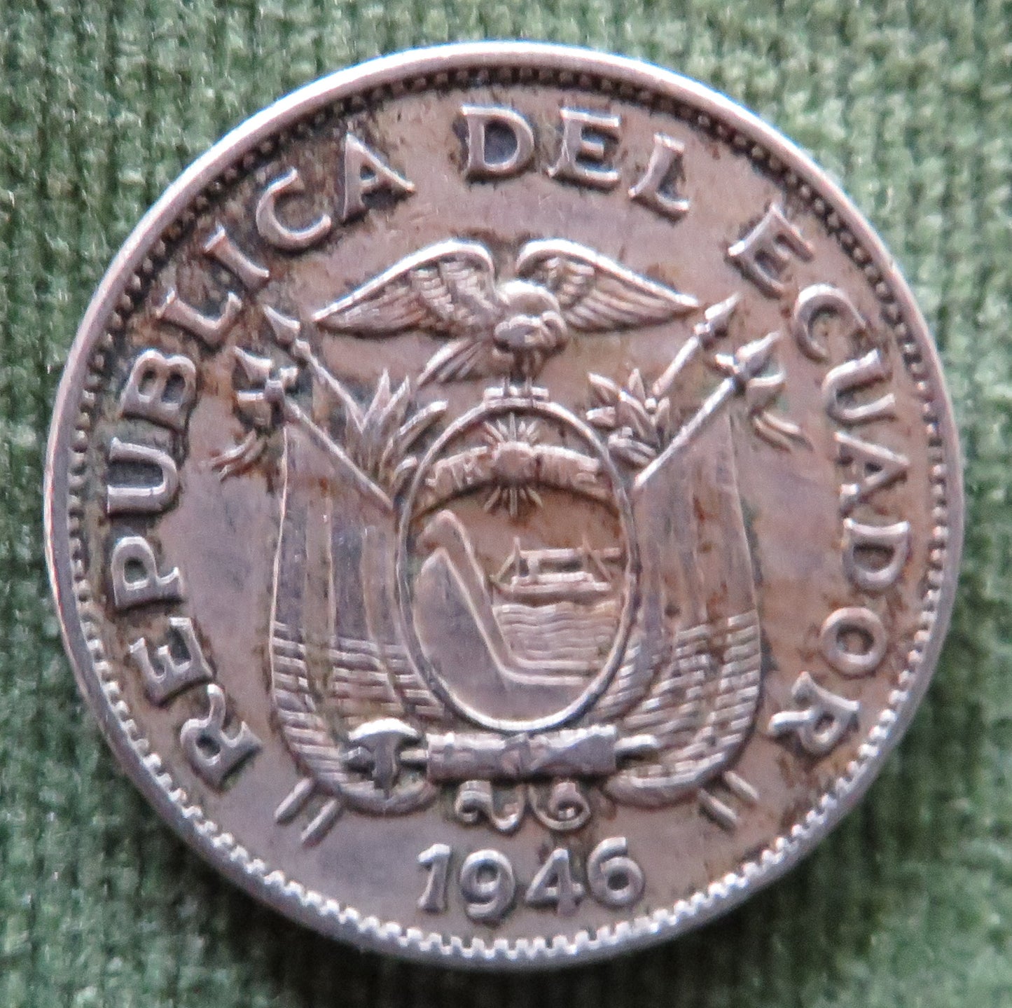 Ecuador 1946 20 Centavos Coin - VF