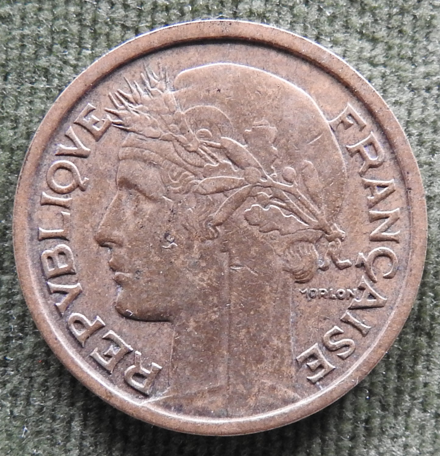 French 1941 1 Franc Coin - Circulated