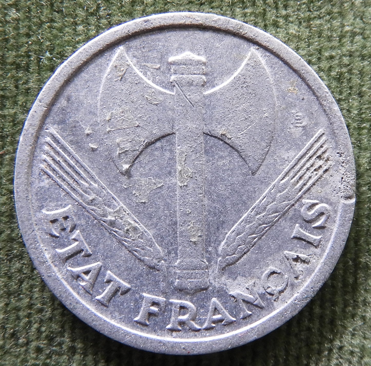 French 1942 1 Franc Coin - Circulated