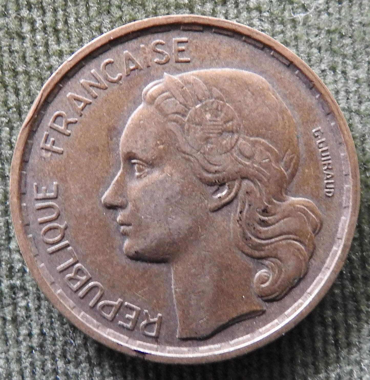 French 1951 B 20 Franc Coin - Circulated