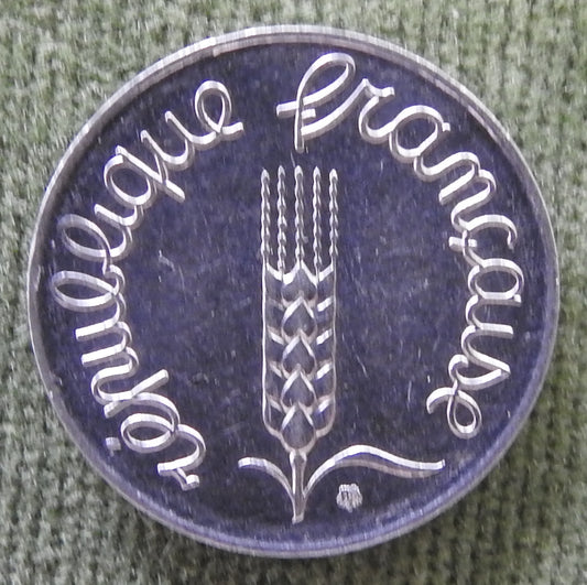 French 1962 5 Centimes Coin