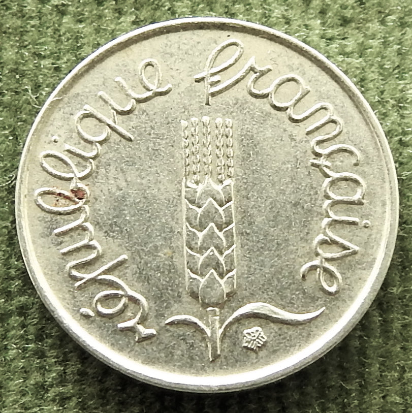 French 1964 1 Centime Coin - Circulated
