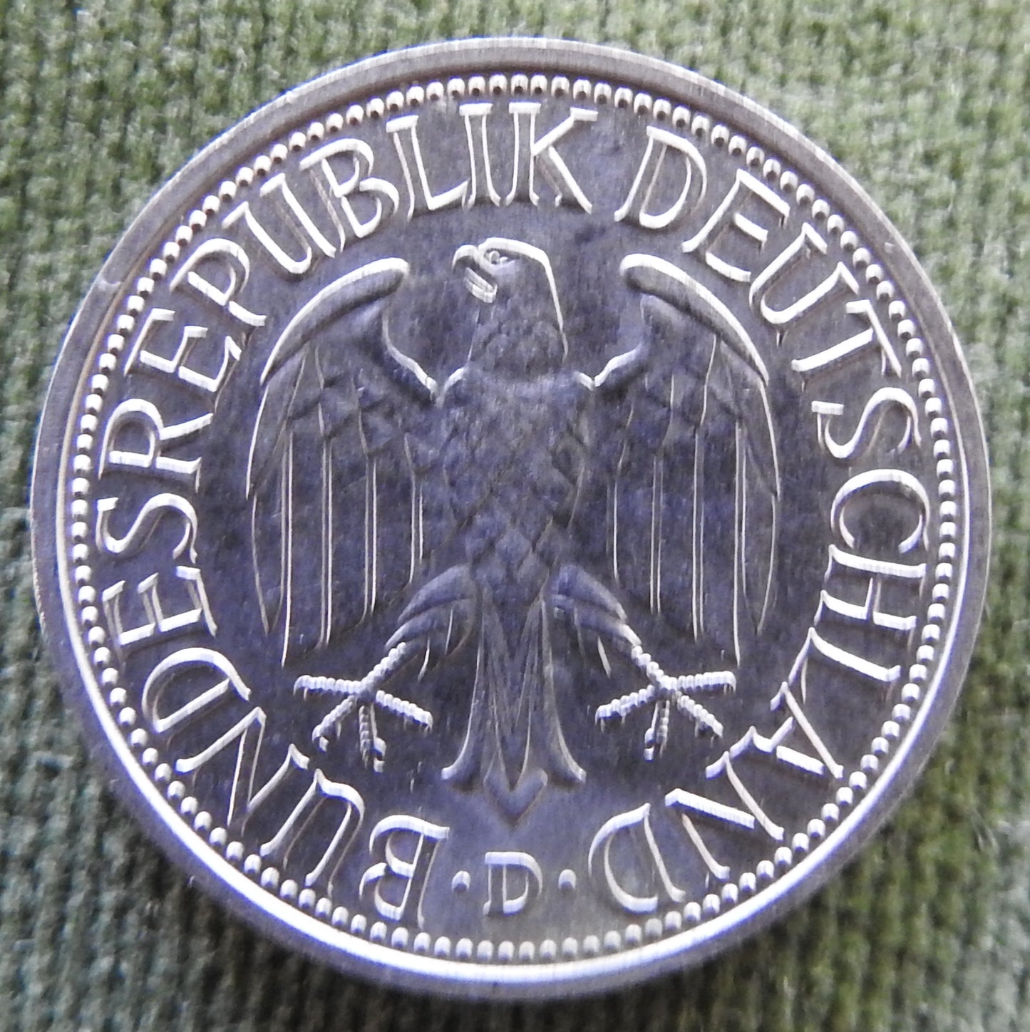 Germany 1977 D 1 Deutsche Mark Coin - Circulated
