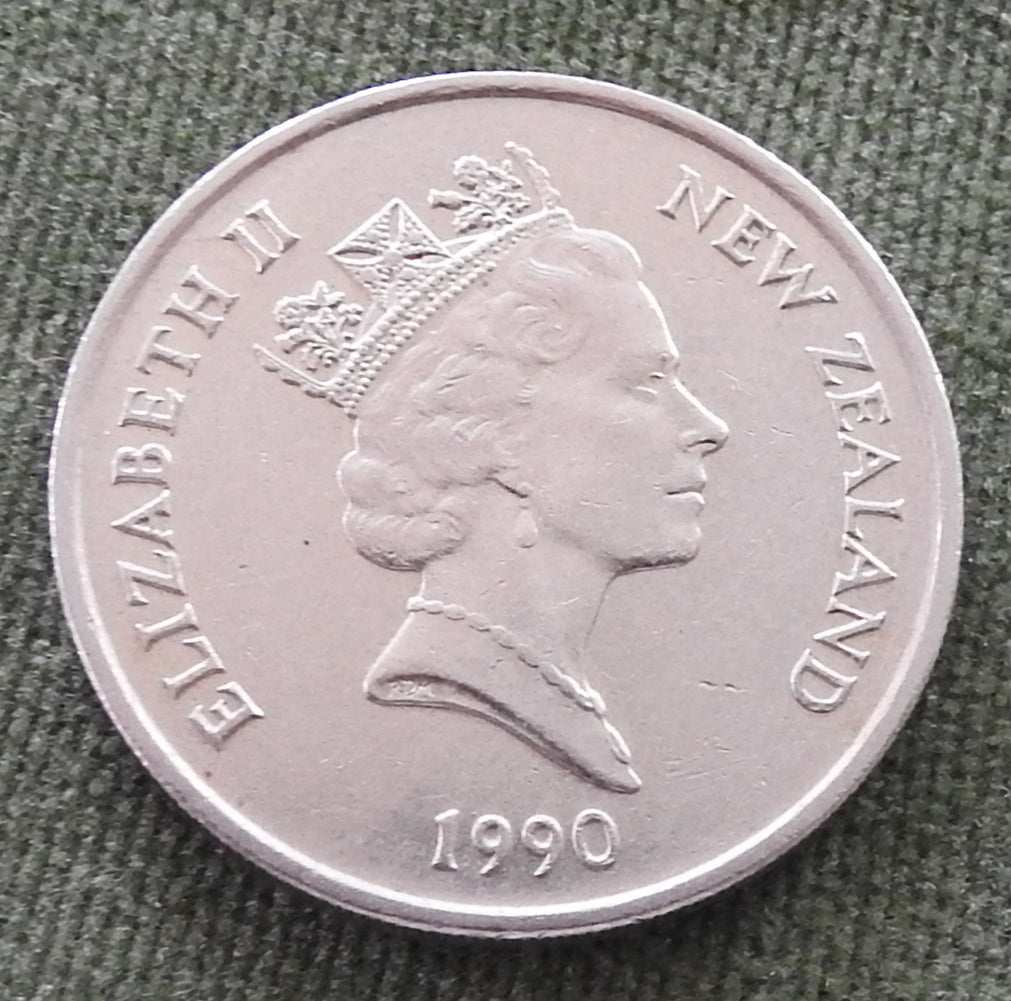 New Zealand 1990 20 Cent Queen Elizabeth Coin