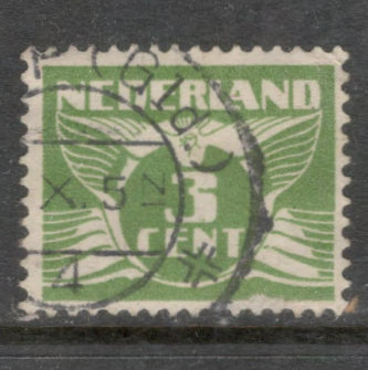 Netherlands 1924 - 1925 3 Cent Green Numeral Stamp - Perfin: 12.5