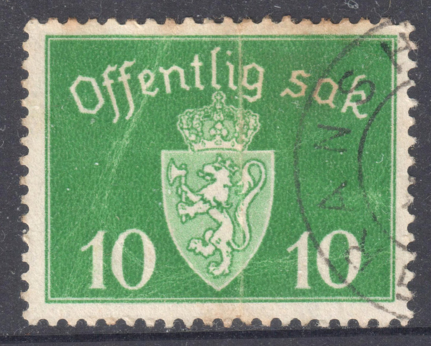 Norway 1939 - 1945 10 Ore Green National Coat of Arms Stamp - Perf:13x13.5