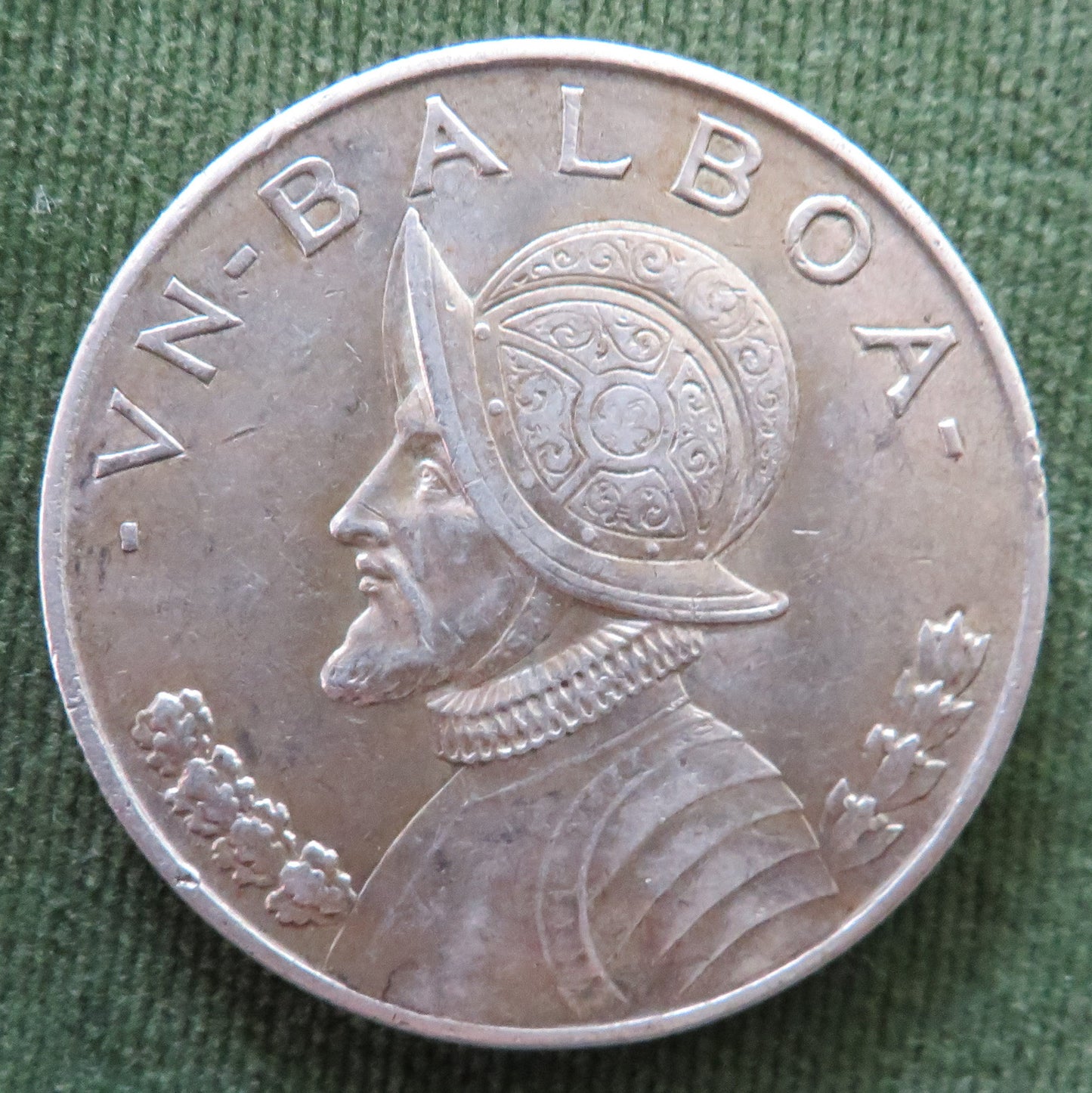 Panama 1947 1 Balboa Silver Coin - EF