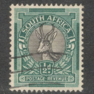 South Africa 1926 - 1927 1/2d Emerald Green / Black Definitive Issue SOUTH AFRICA Stamp - Perf: 14.75x14.0
