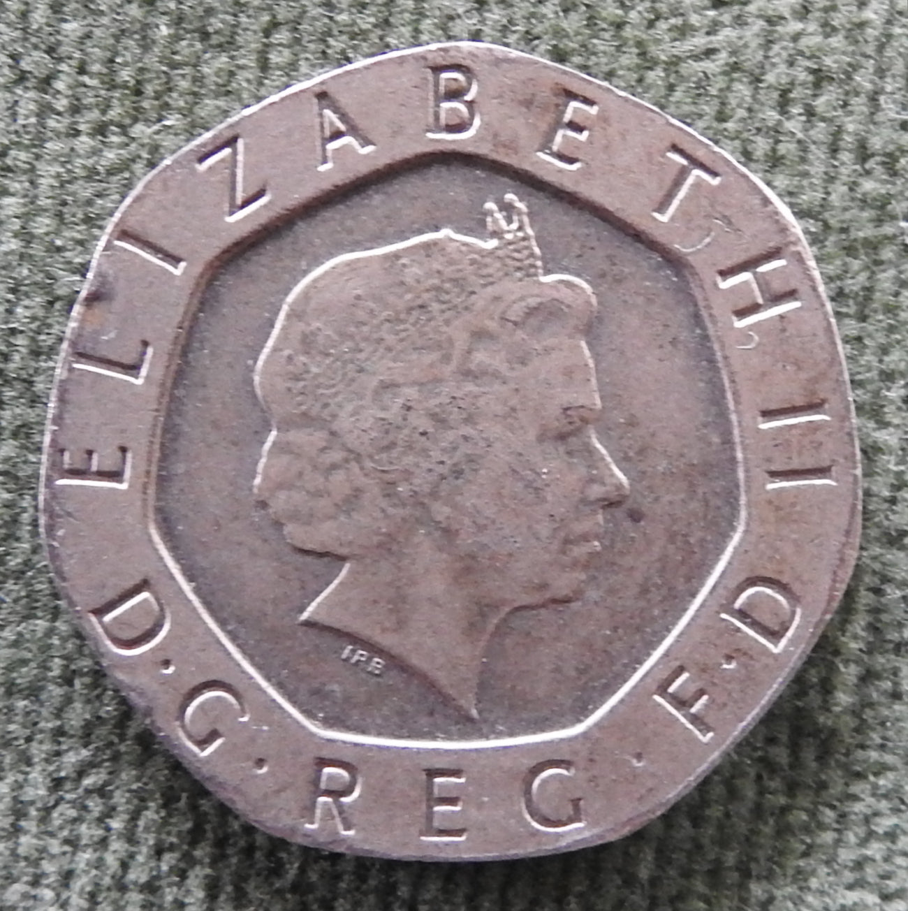 GB British UK English 1999 20 New Pence Queen Elizabeth II Coin