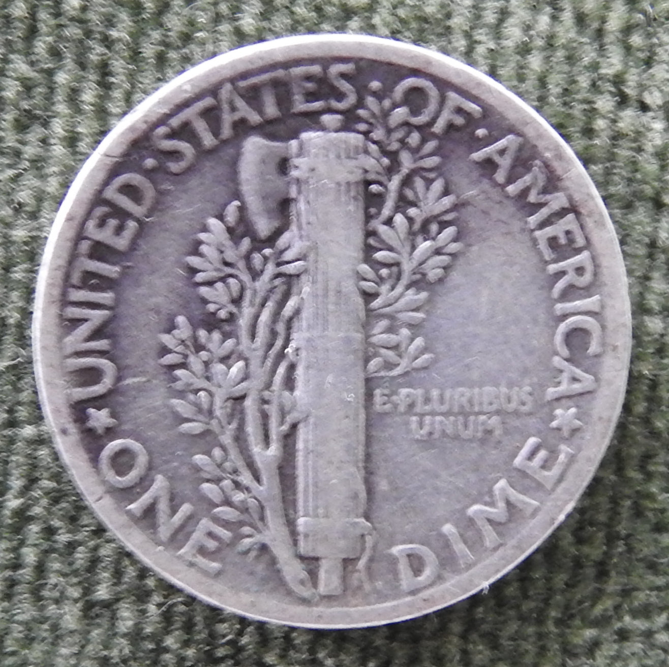 USA American 1942 Silver Winged Mercury Dime Coin - Circulated