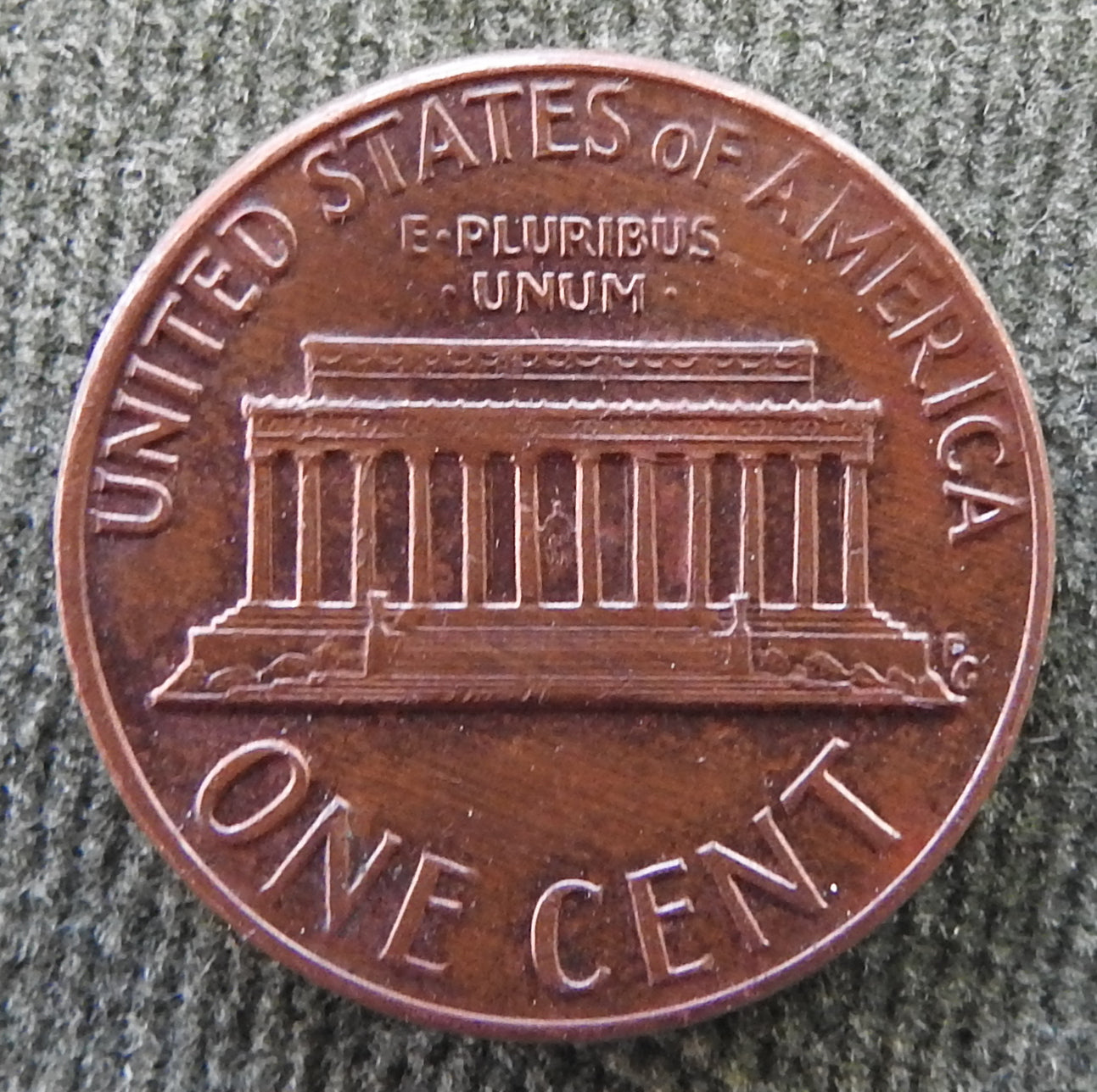 USA American 1973 1 Cent Lincoln Monument Coin