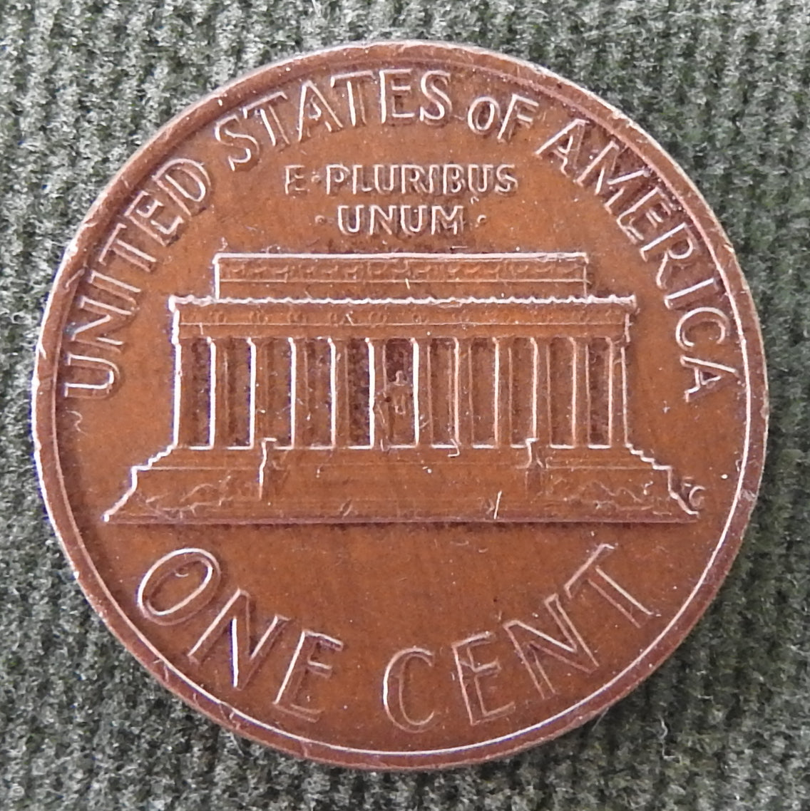 USA American 1974 1 Cent Lincoln Monument Coin - Circulated