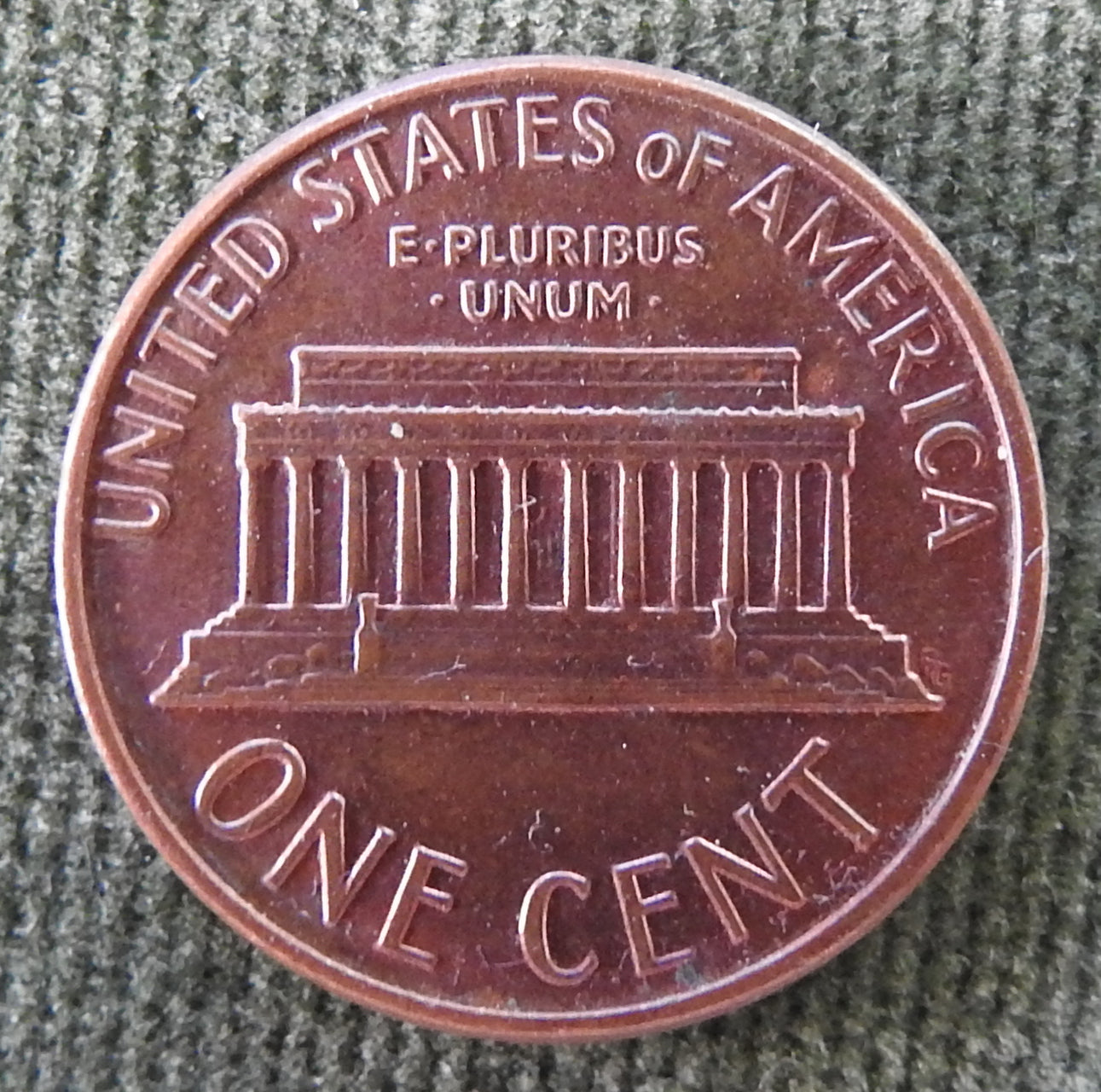 USA American 1988 1 Cent Lincoln Monument Coin - Circulated
