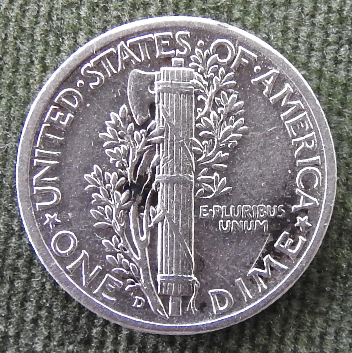 USA American 1944 D Silver Winged Mercury Dime Coin