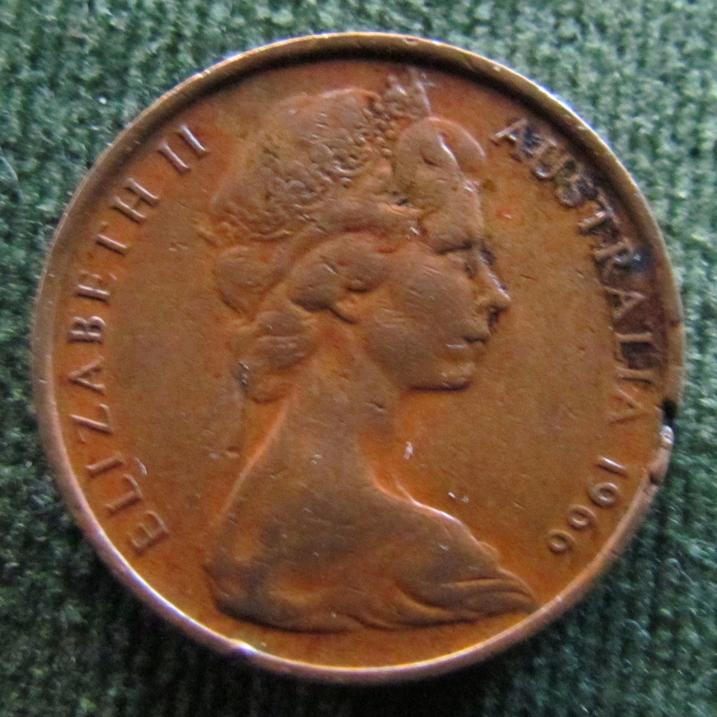 Australian 1966 2 Cent Queen Elizabeth II Coin - Variety Rim Crack