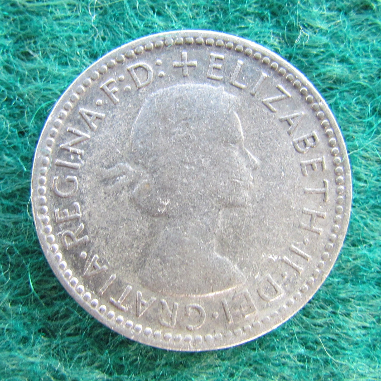Australian 1957 6d Sixpence Queen Elizabeth II Coin - Circulated