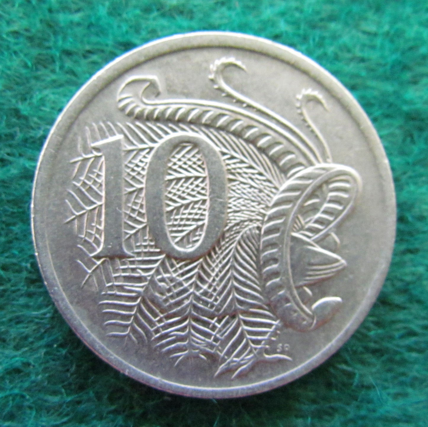 Australian 1972 10 Cent Queen Elizabeth II Coin - Circulated