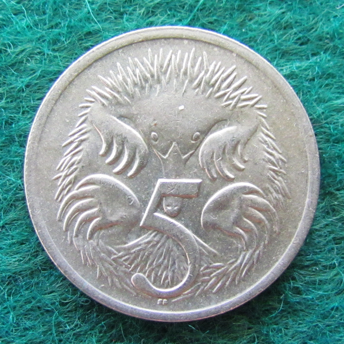 Australian 1972 5 Cent Queen Elizabeth II Coin Circulated Gumnut Antiques