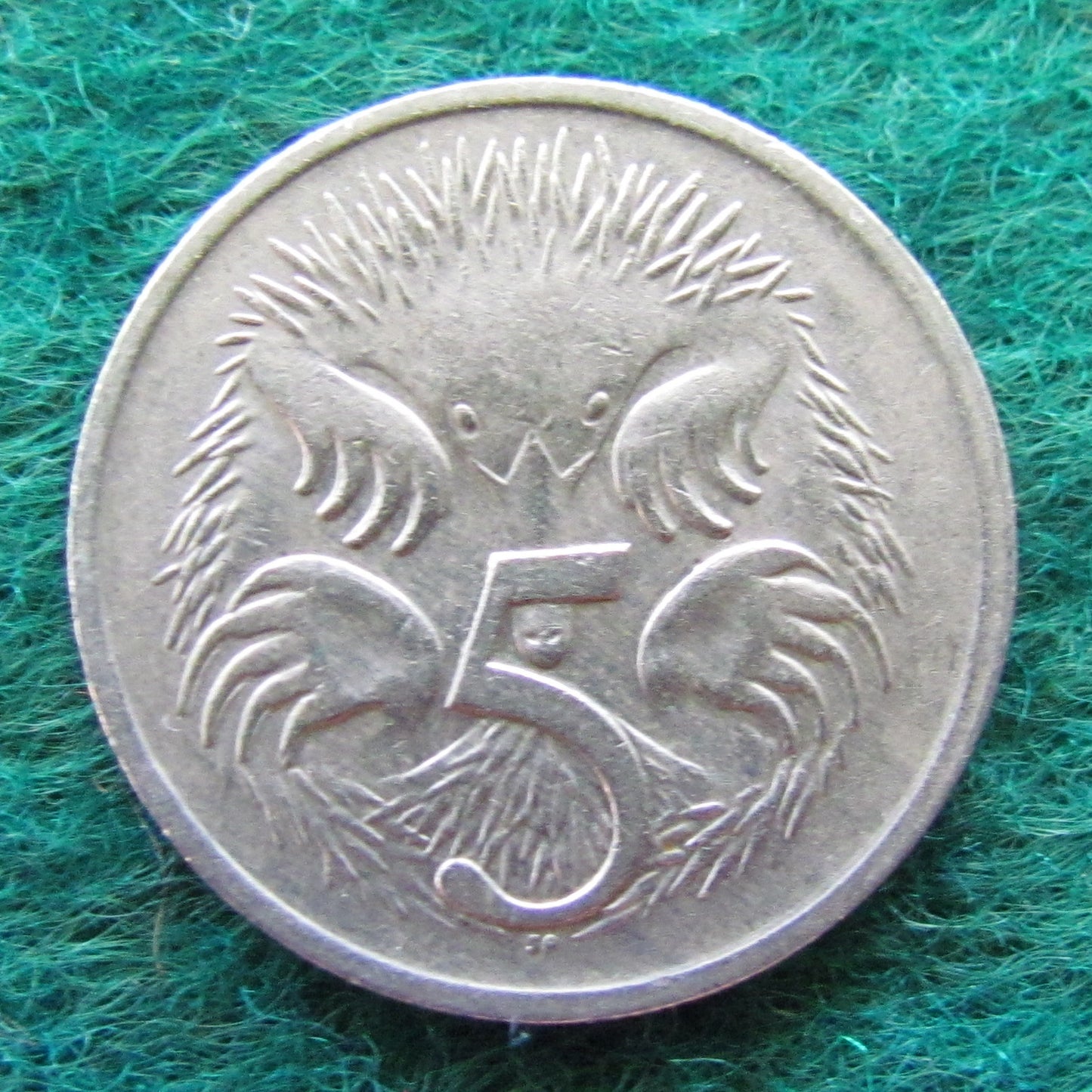 Australian 1973 5 Cent Queen Elizabeth II Coin - Circulated