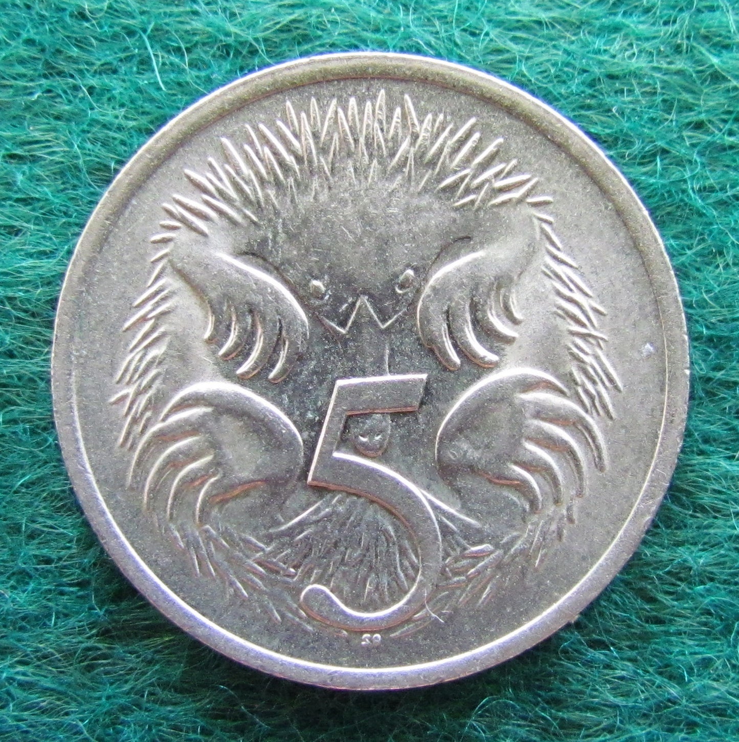 Australian 1980 5 Cent Queen Elizabeth II Coin - Circulated