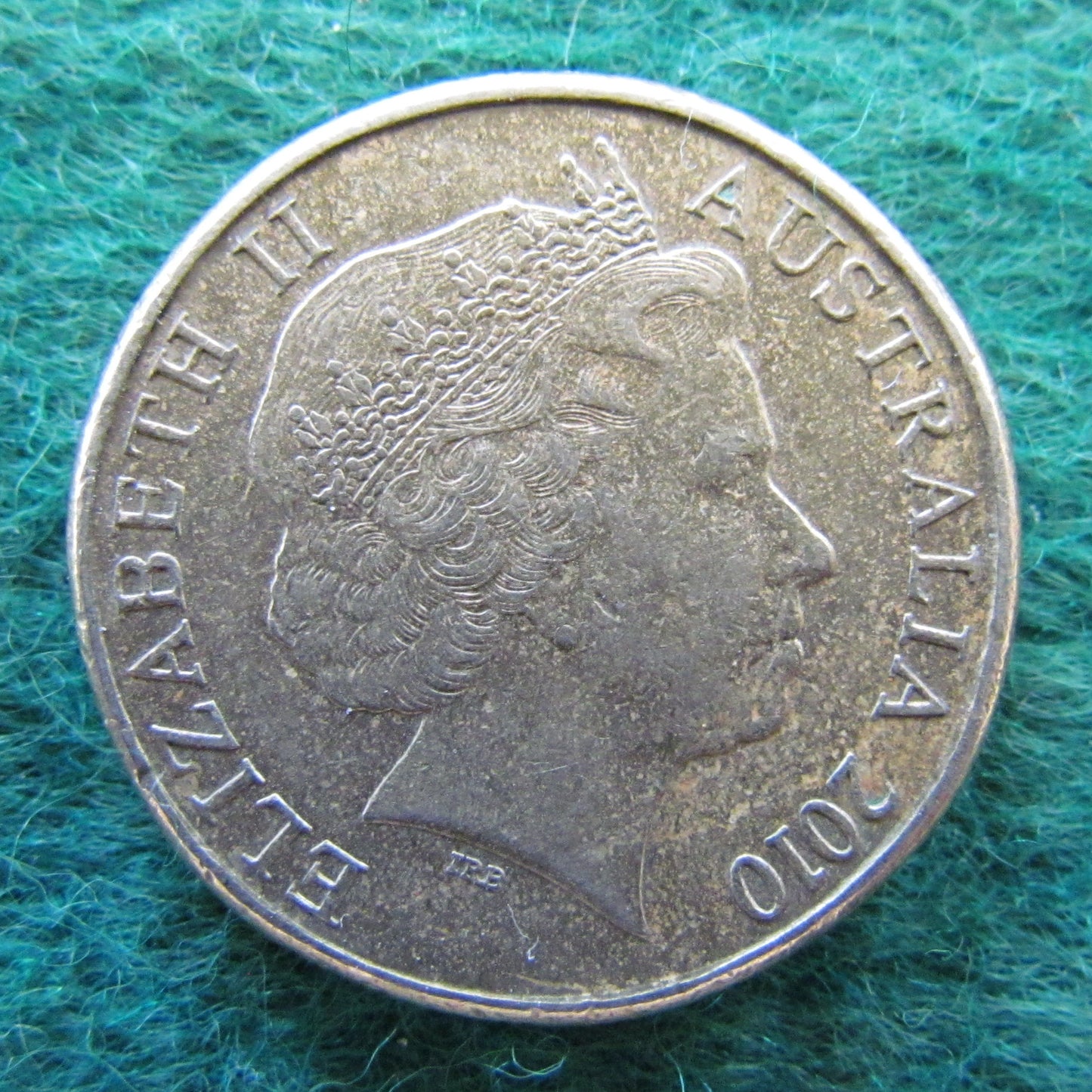 Australian 2010 1 Dollar Centenary Of Girl Guides Queen Elizabeth Coin - Circulated