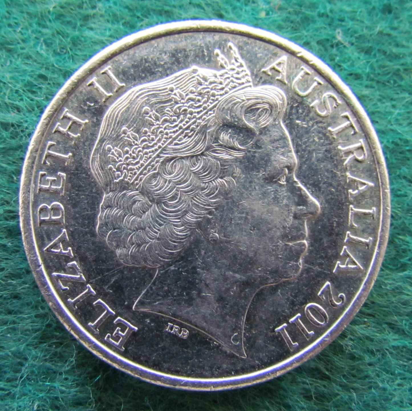 Australian 2011 20 Cent Coin International Year Of Volunteers Queen Elizabeth Coin - Circulated