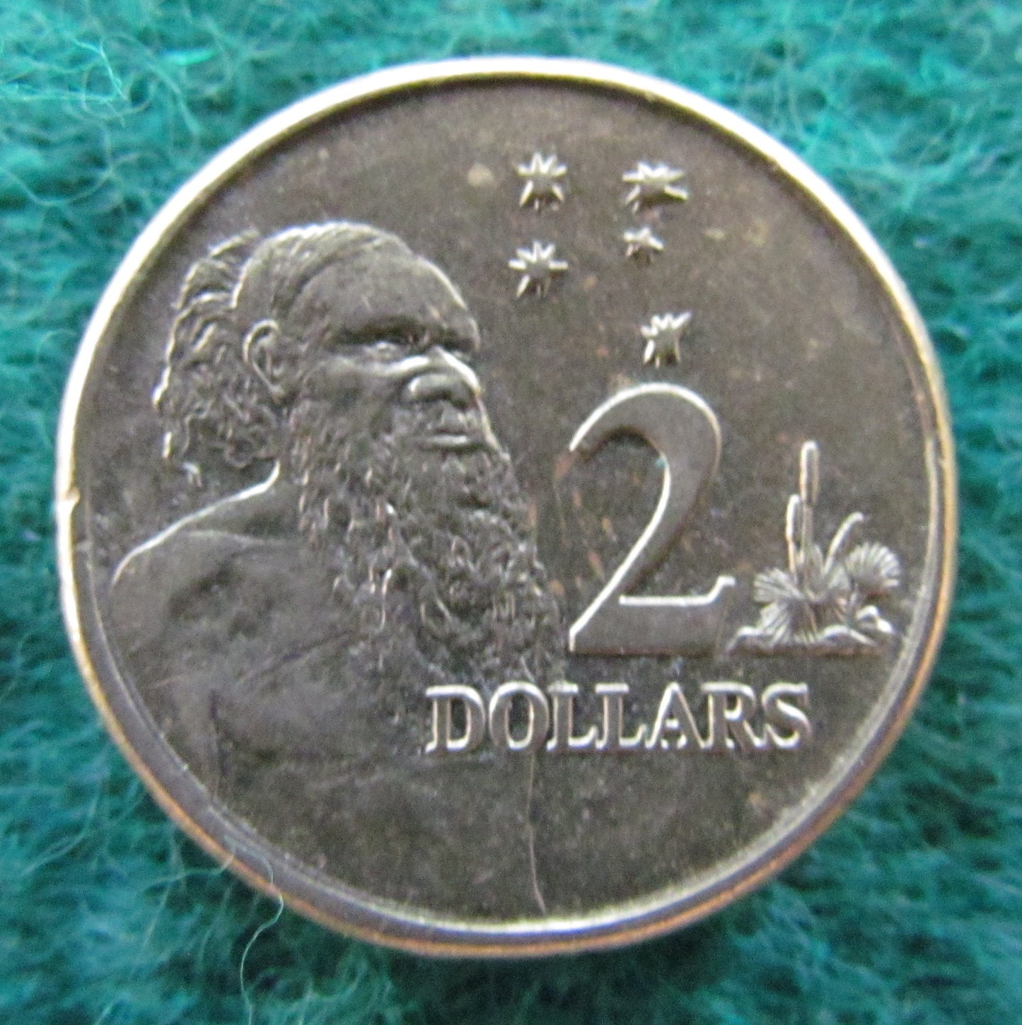 Australian 2013 2 Dollar Aboriginal Elder Queen Elizabeth Coin - Circulated