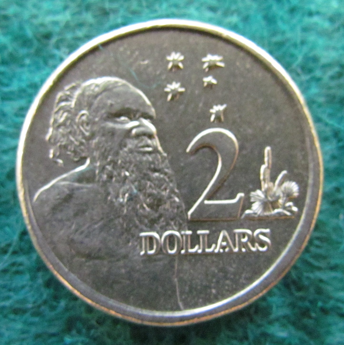 Australian 2016 2 Dollar Aboriginal Elder Queen Elizabeth Coin - Circulated