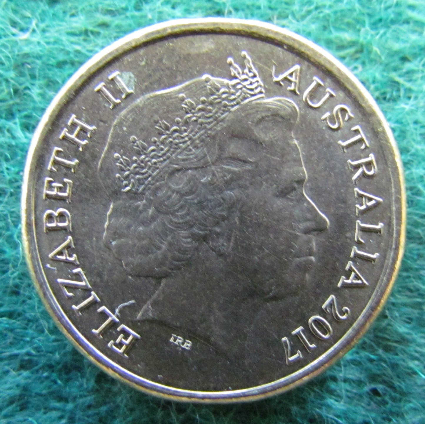 Australian 2017 2 Dollar Possum Magic Queen Elizabeth Coin - Circulated