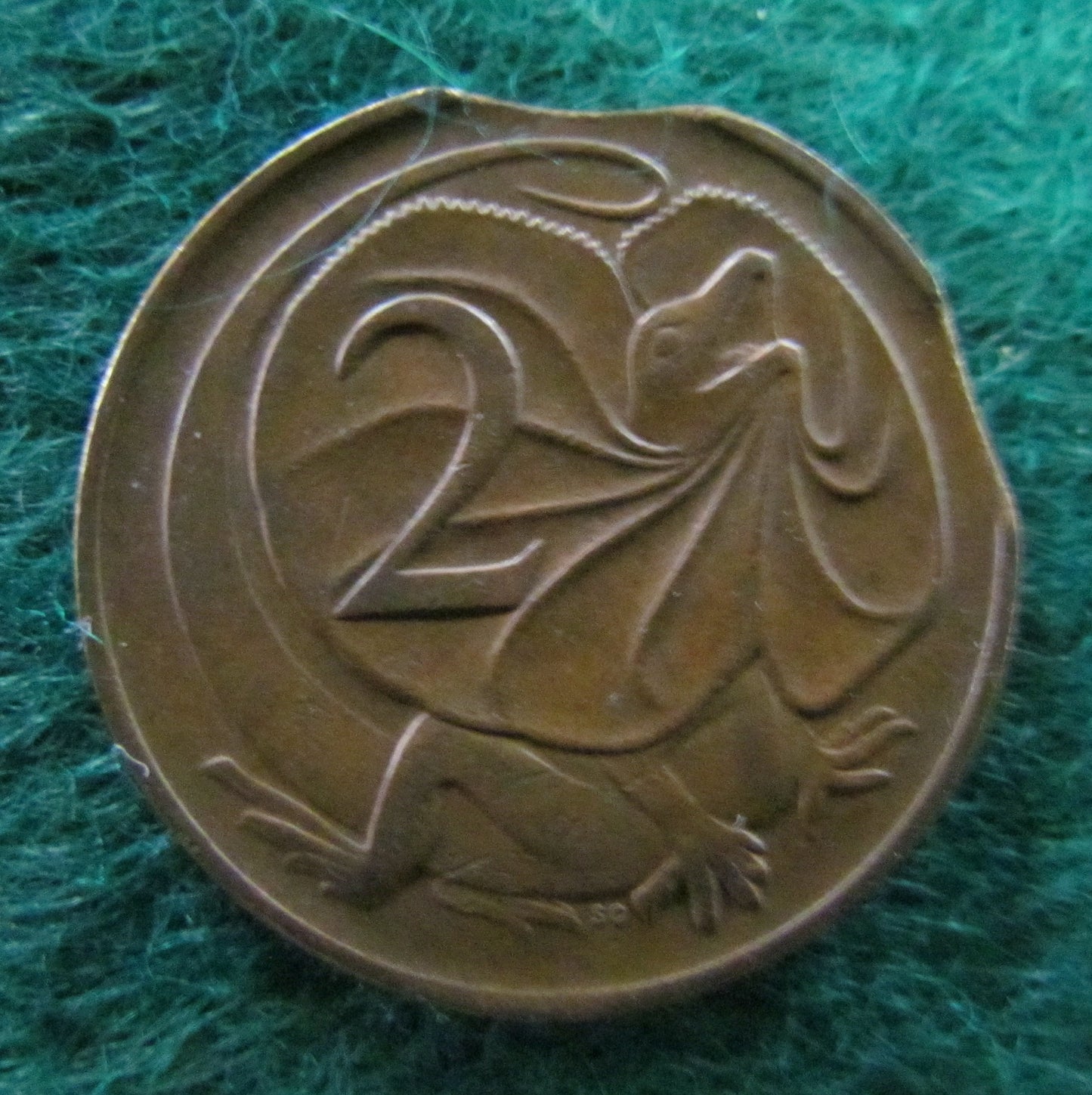 Australian 1966 2 Cent Queen Elizabeth II Coin Double Clipped Variety