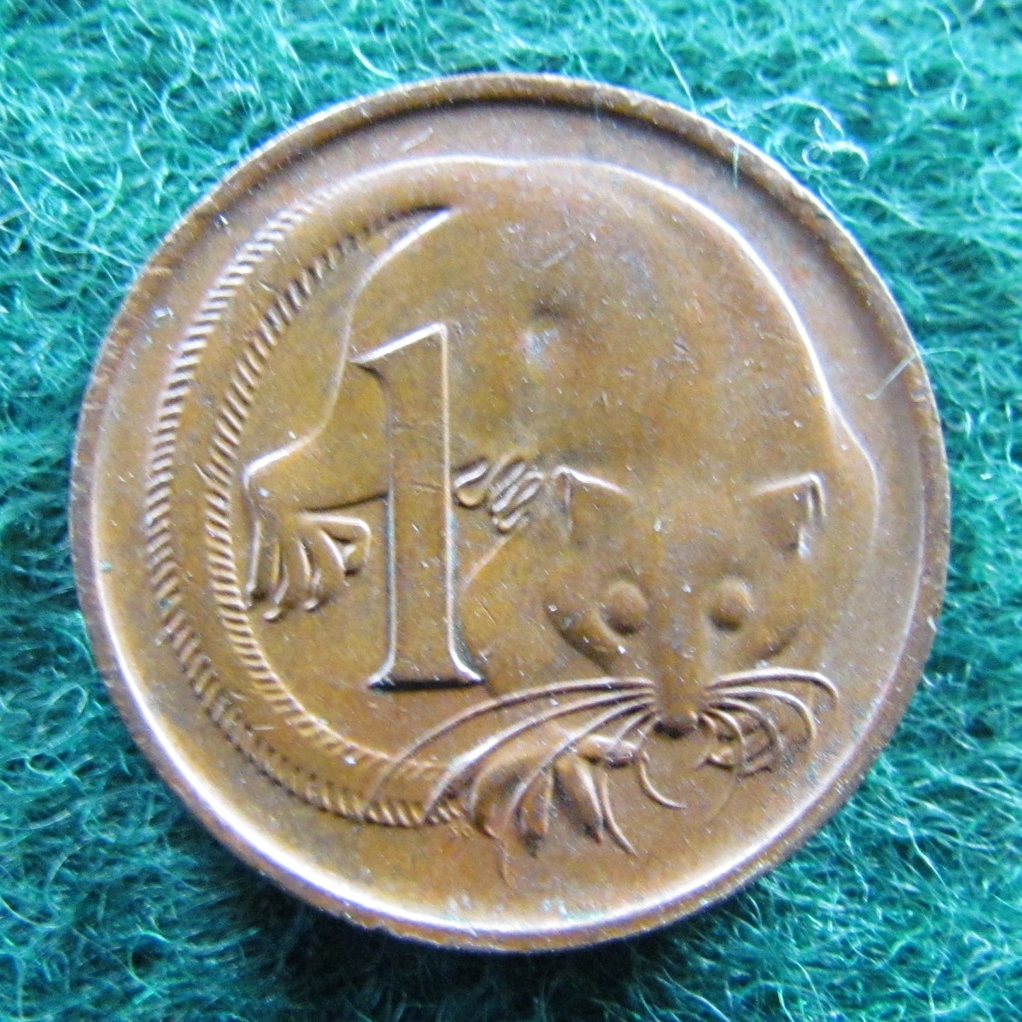 Australian 1982 1 Cent Queen Elizabeth Coin