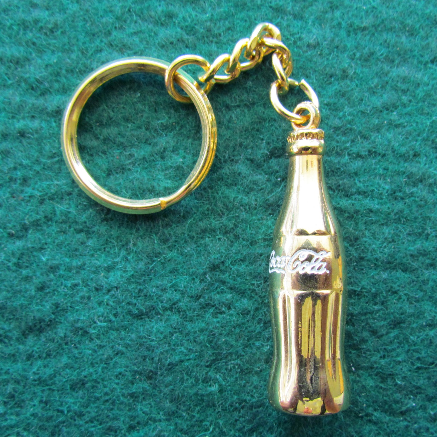 Coca Cola Keyring Gilt Metal