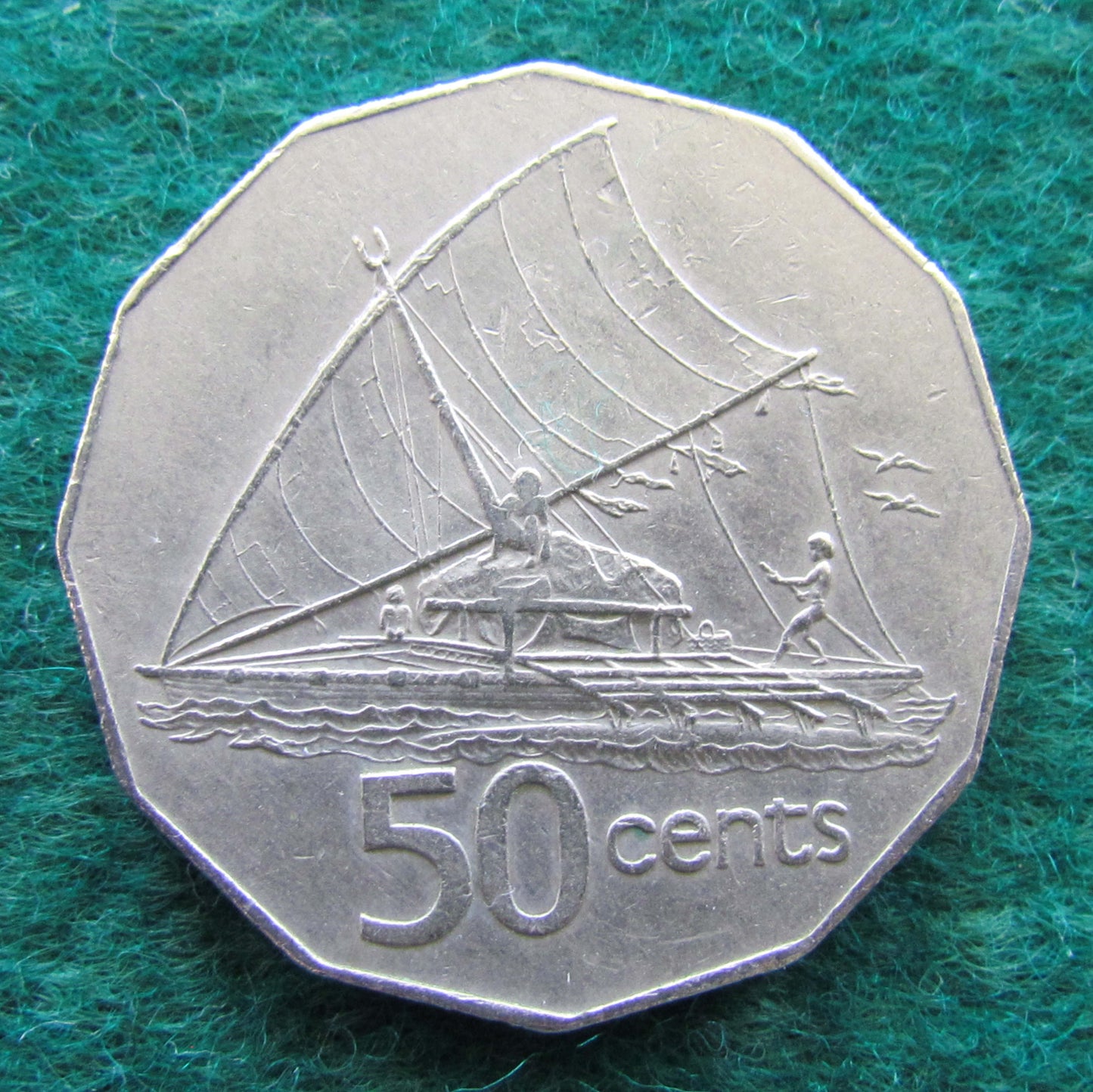 Fiji 1976 50 Cent Queen Elizabeth Coin - Circulated