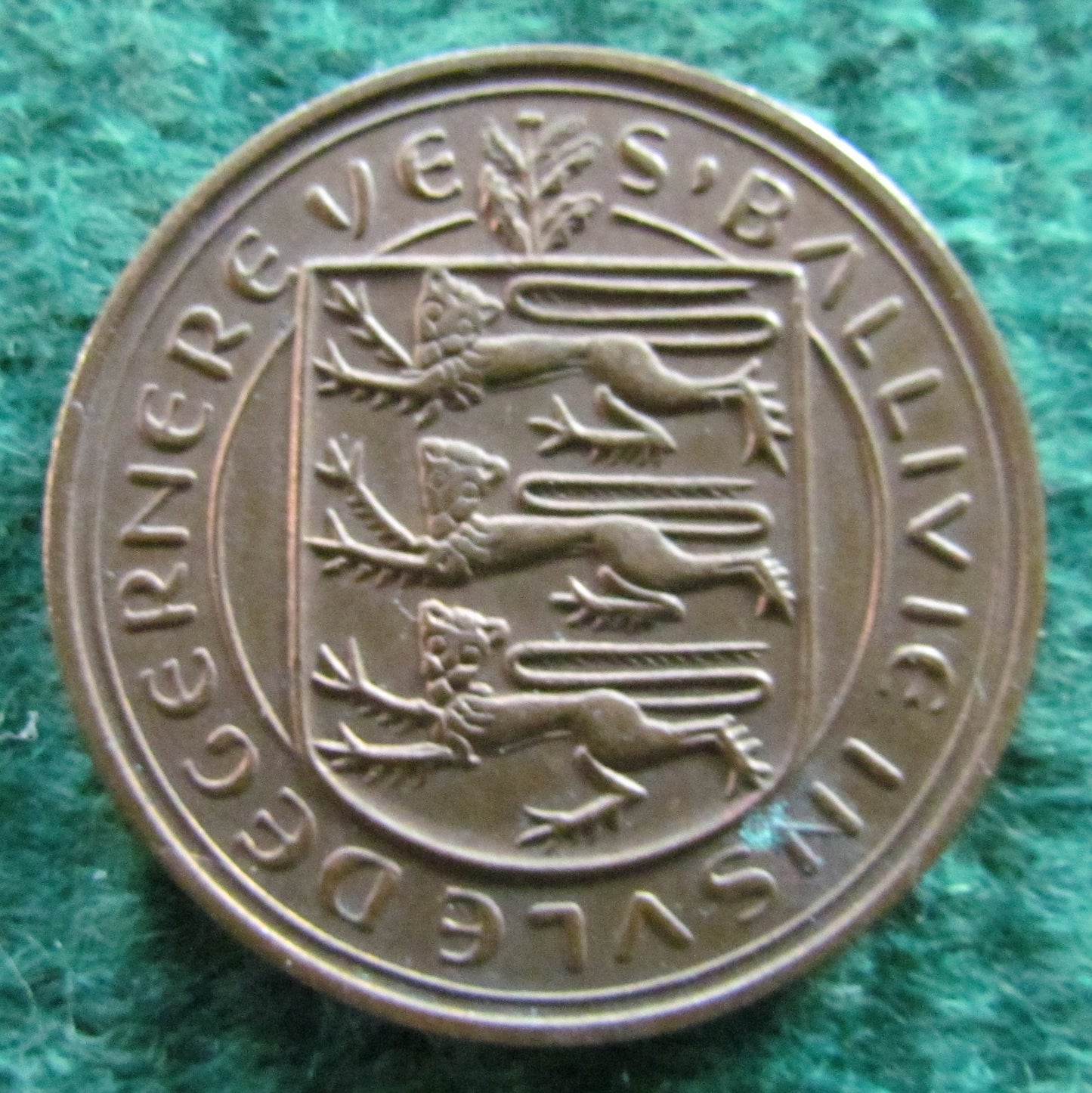 Guernsey 1956 8 Doubles Coin - Circulated