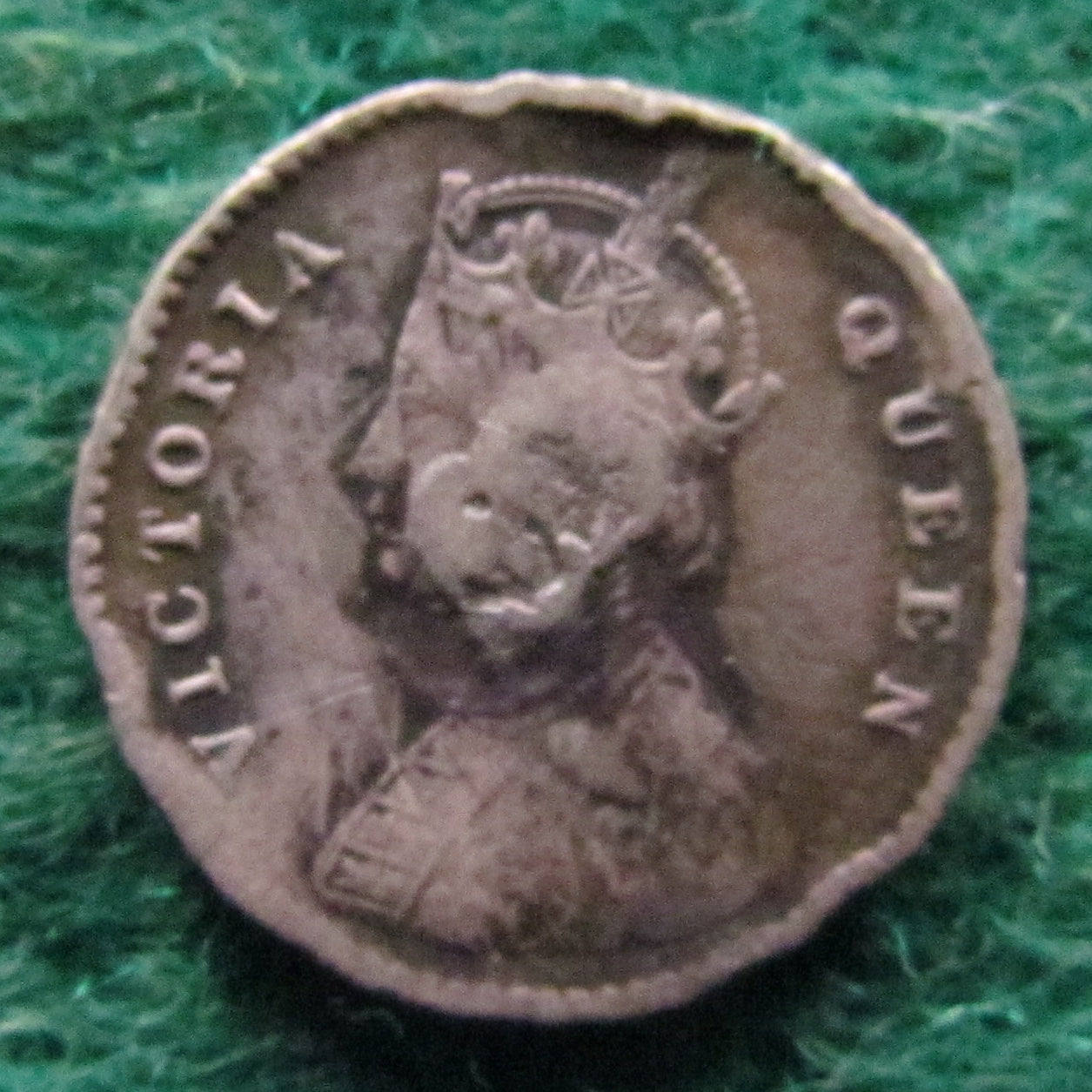 India 1862 Two 2 Annas Coin Queen Victoria