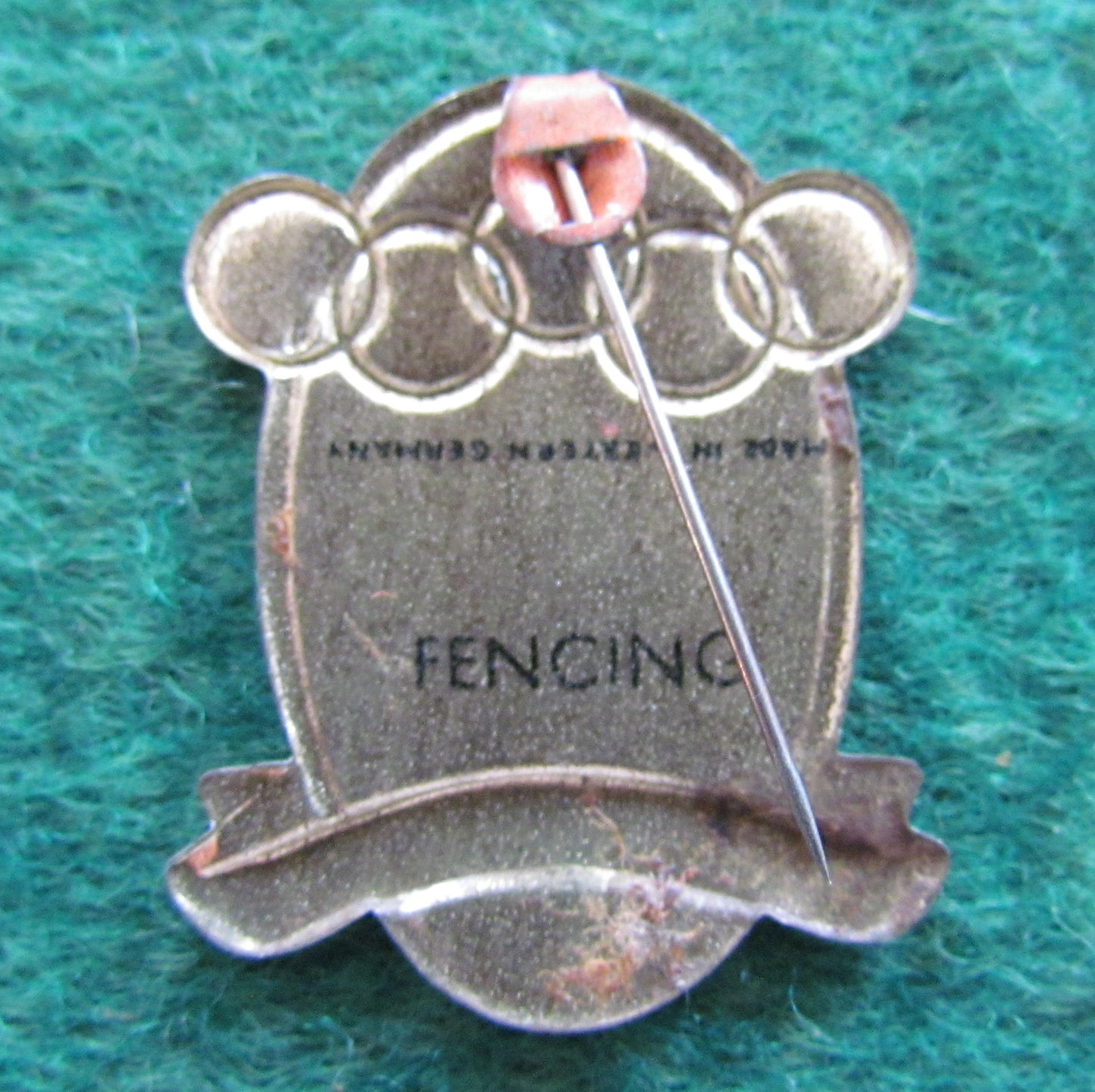 Australian Melbourne 1956 Olympic Games Fencing Tin Badge