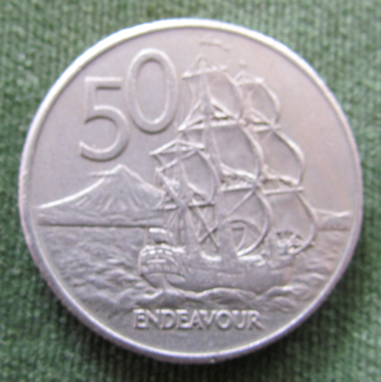 New Zealand 1981 50 Cent Queen Elizabeth Coin