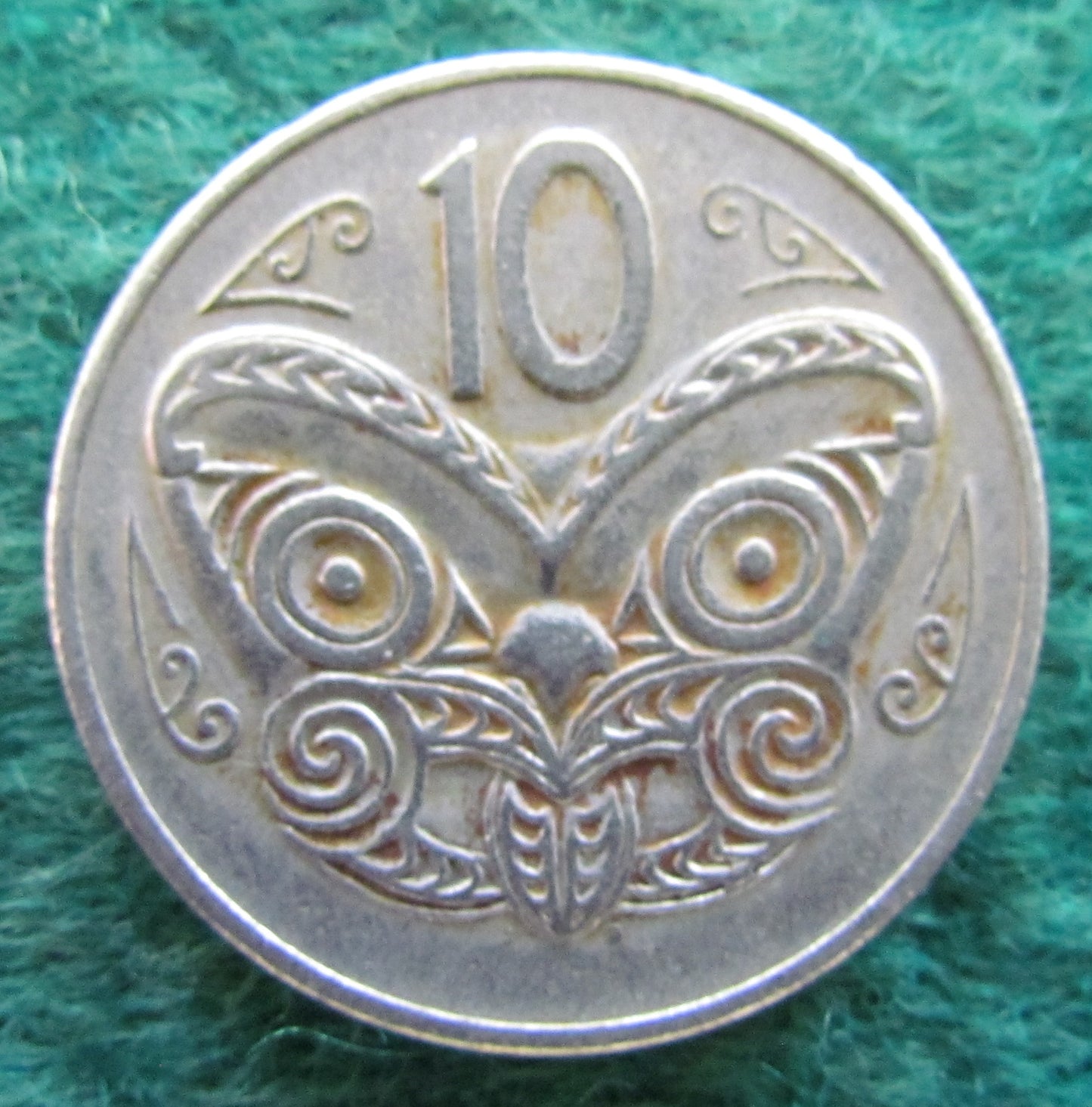 New Zealand 1985 10 Cent Queen Elizabeth Coin