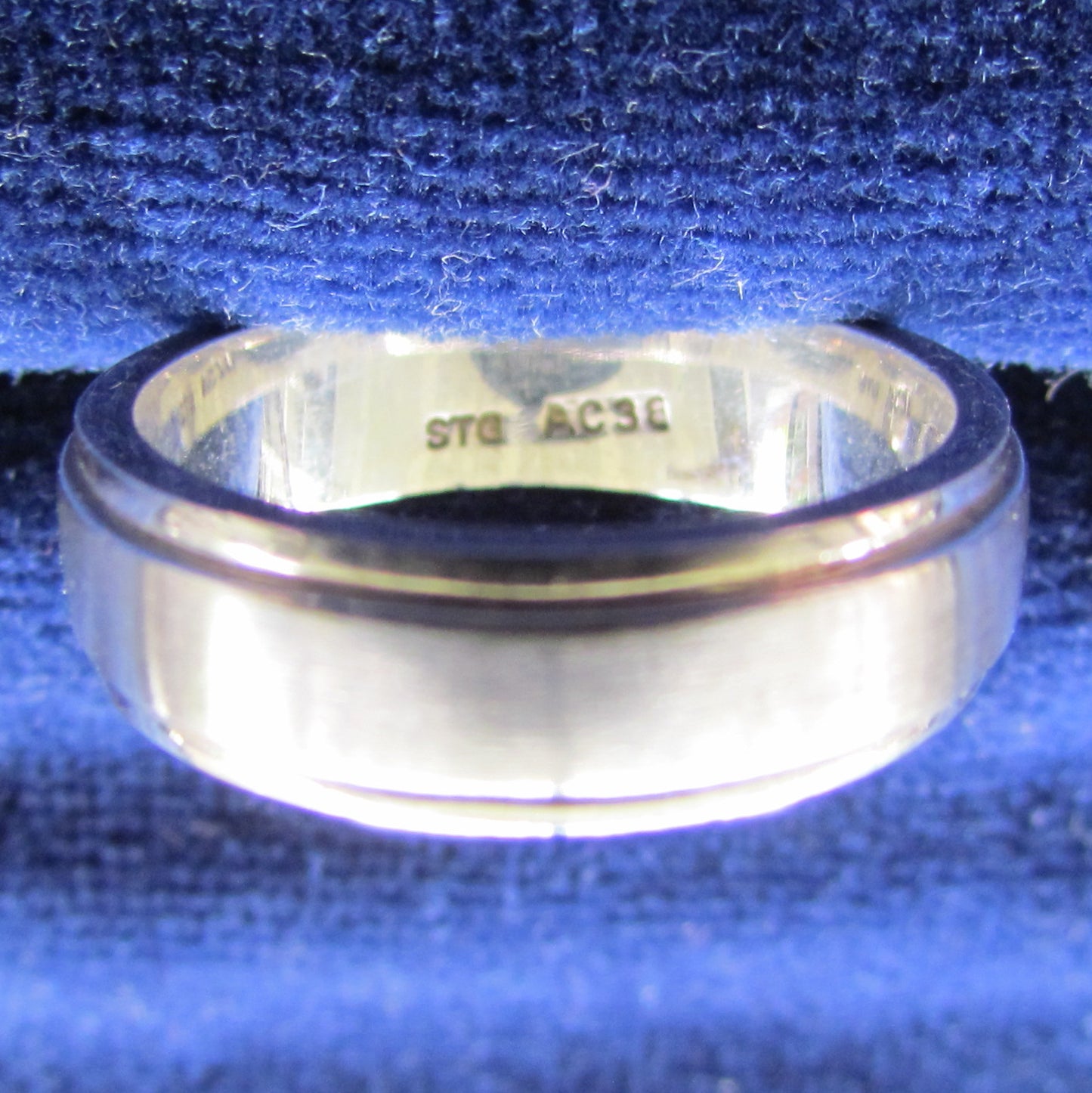 Sterling Silver 925 Friendship Ring AC38 6.50grams