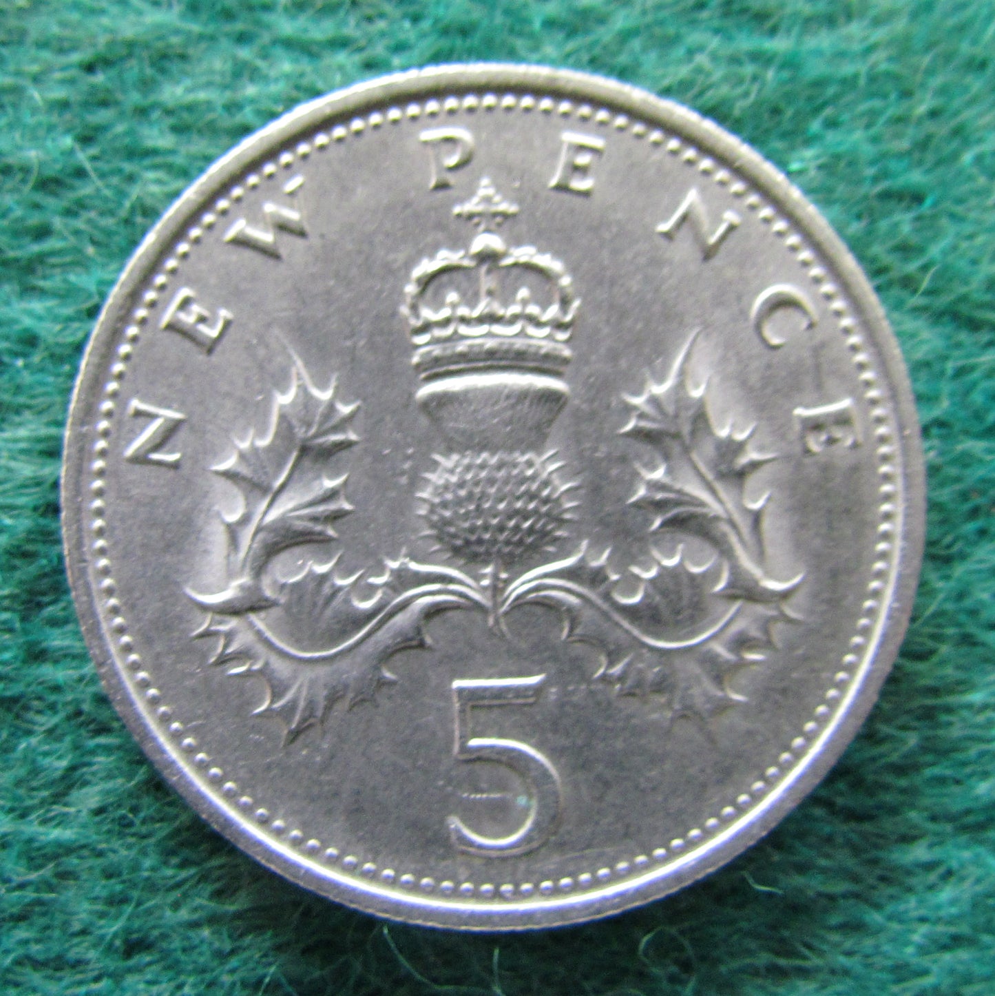 GB British UK English 1970 5 New Pence Queen Elizabeth II Coin