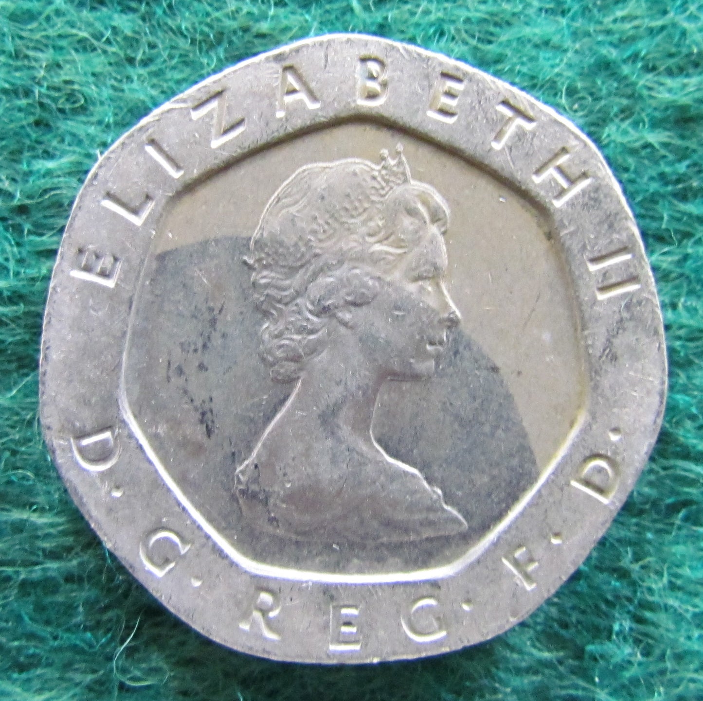 GB British UK English 1983 20 New Pence Queen Elizabeth II Coin - Circulated