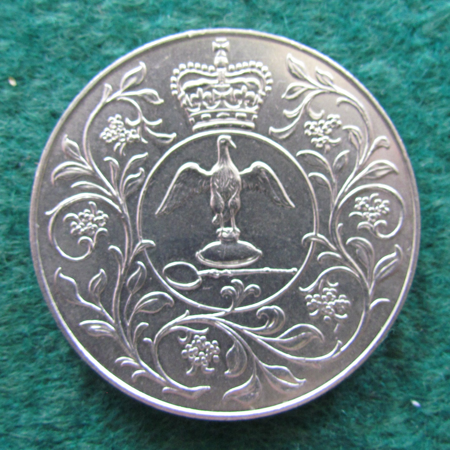GB British UK English 1977 Silver Jubilee Commemorative Crown Queen Elizabeth II Coin