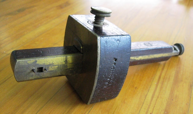 Henry Disston double pointed rosewood brass faced marking / tennon gauge c1920